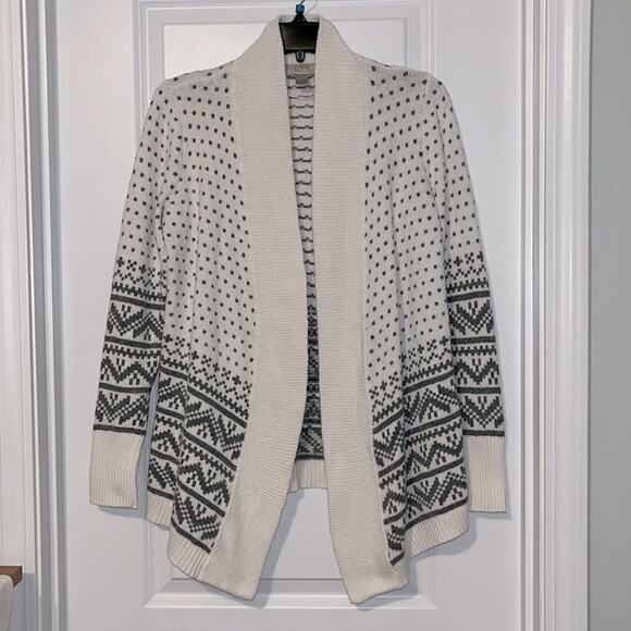 LOFT Sweaters - LOFT Cream and Gray Geometric Print Sweater